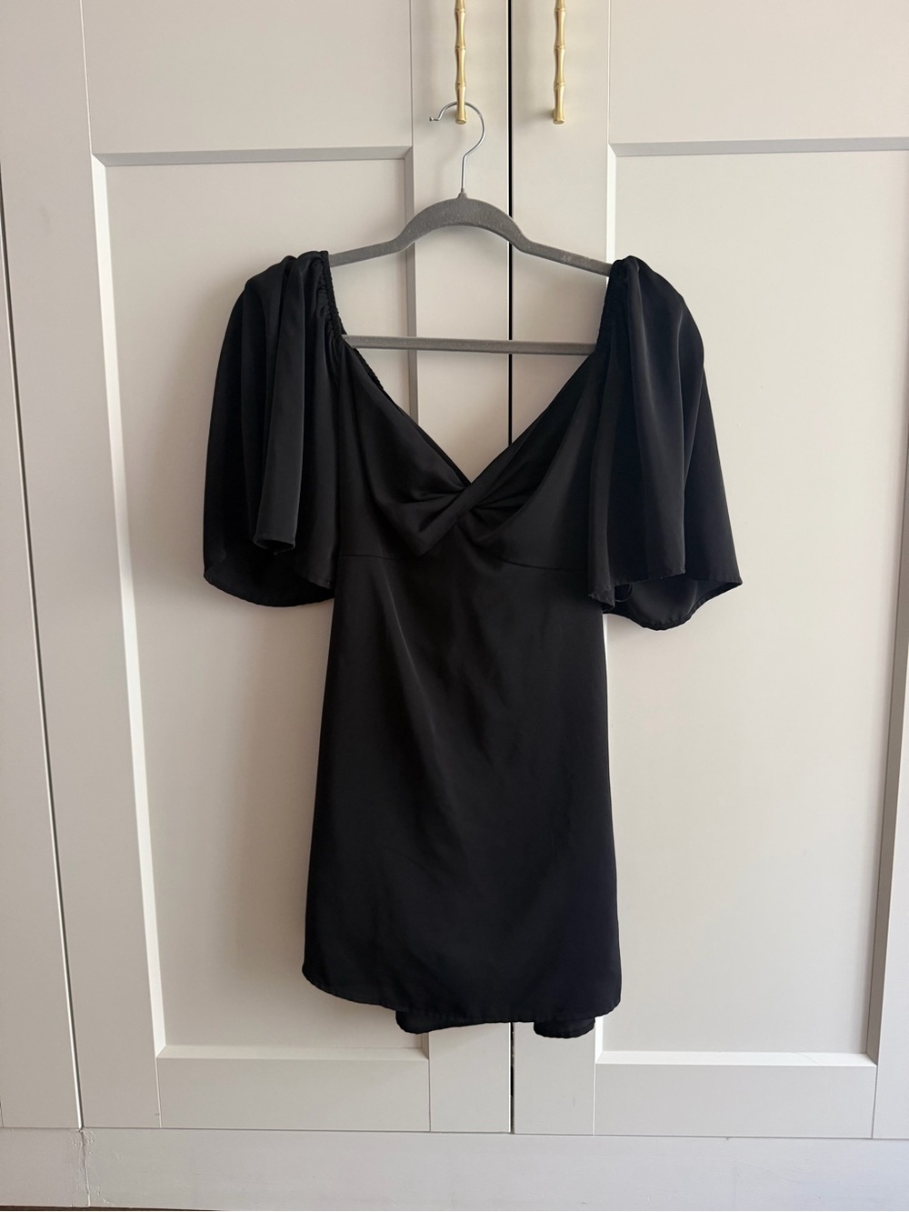 Women’s Black V-Neck Flutter Sleeve dress